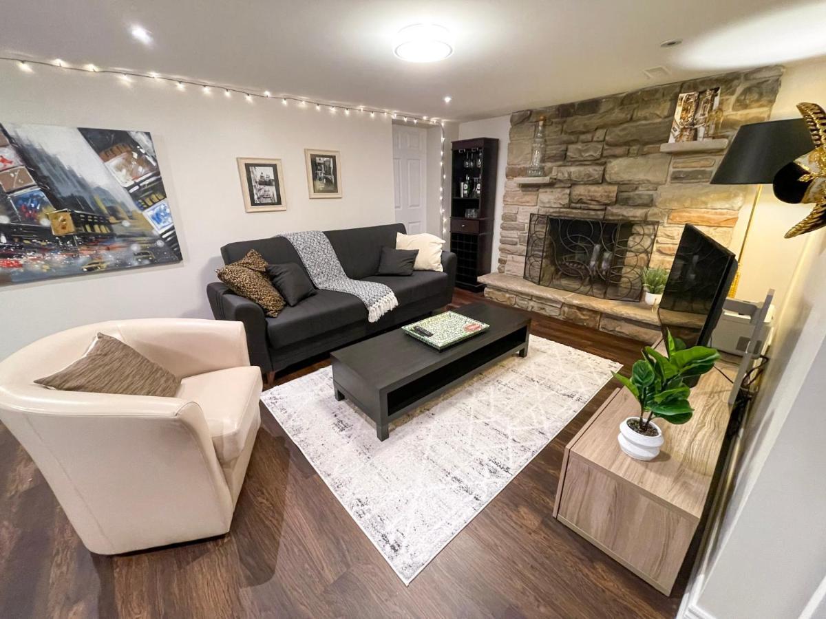 Spacious & Renovated 1Bd Suite W/Parking Toronto Exterior foto