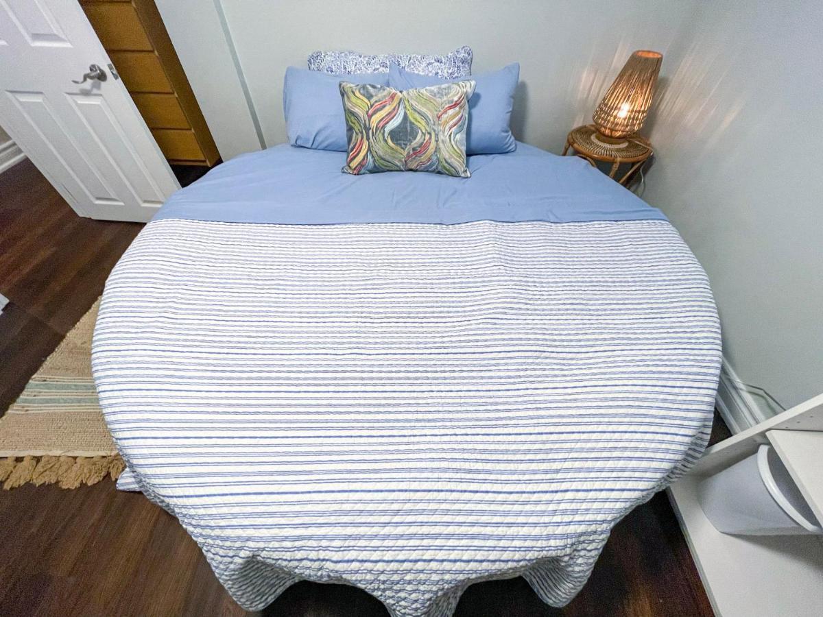 Spacious & Renovated 1Bd Suite W/Parking Toronto Exterior foto